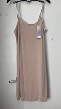 BNWT M&S cling resist 2pk full slip - one white one beige