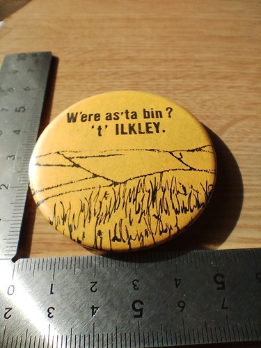 Vintage ilkley comic badge - comic,