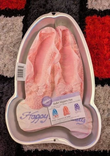 Wilton ballet slippers cake - wilton,