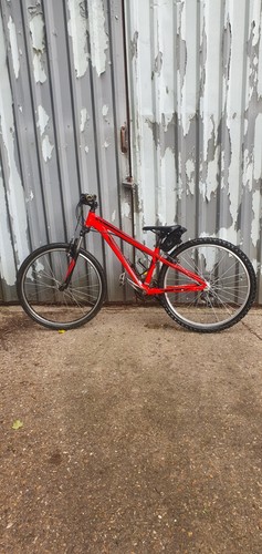 Specialised hard tail bike