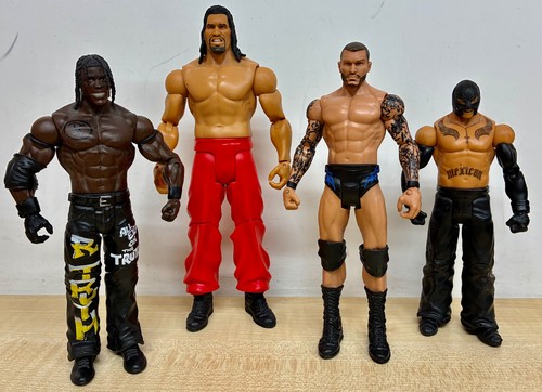 Set wwe action figures - 4,