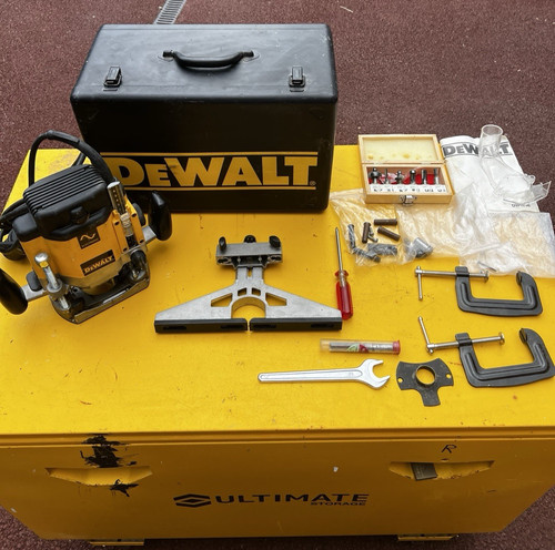 Dewalt router accessories - router, &