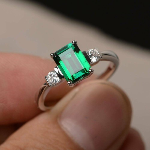 2ct green emerald - emerald, cut