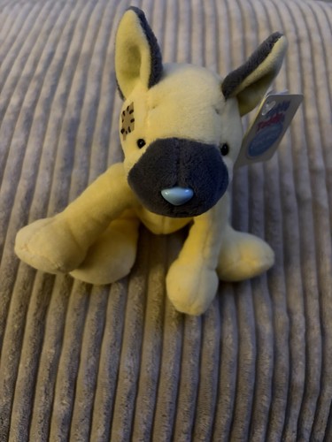 Blue nose friends - -, bobbi