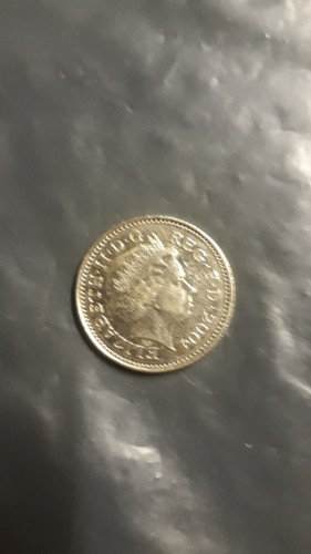 British 2004 queen elizabeth - british,