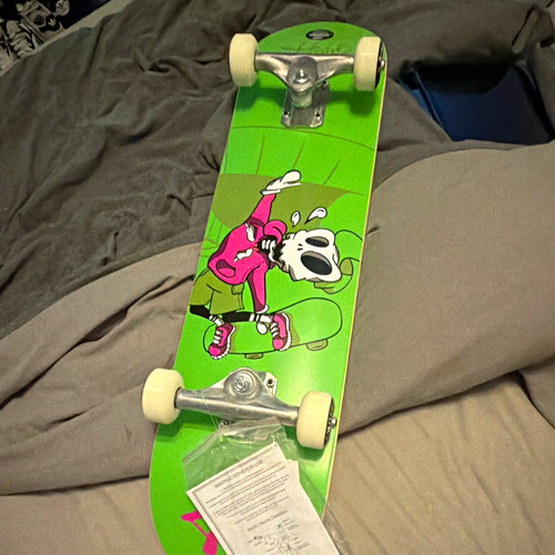 Green complete skateboard - complete, 8"