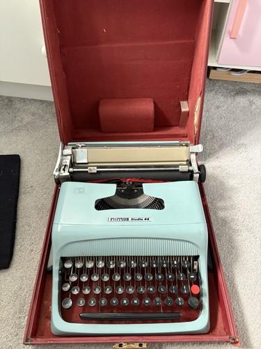 Vintage olivetti studio - vintage,