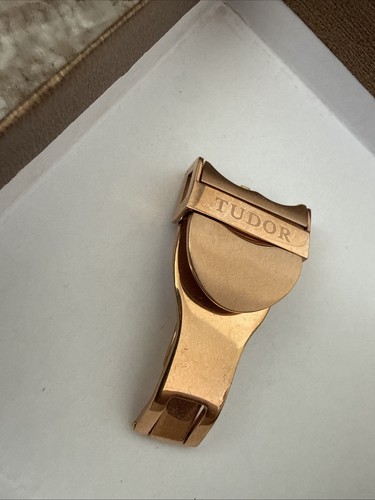 Genuine tudor rose - gold, tone