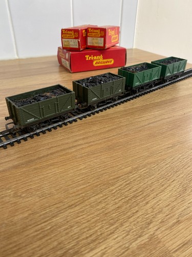Tri ang coal truck - coal, r13