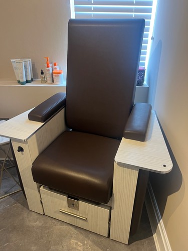 Rem salon pedicure - rem,