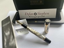 Parker Duofold Centennial Pearl and black fountain pen 18K Medium gold nib NEW