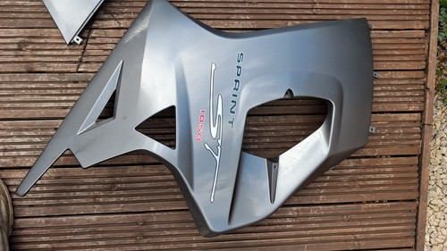 Triumph sprint 1050 fairing - st,