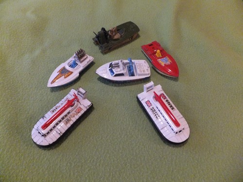 Matchbox boats hovercrafts - boats,
