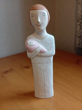 ROYAL DOULTON FAMILY & FRIENDS 'DADDY'S PRIDE & JOY' HN5290 (Height 22cm) VGC