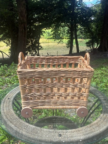 Large vintage wicker - wicker, log