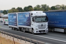 Truck Photo Mercedes-Benz
