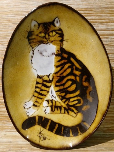 Chelsea pottery cat dish - pottery,