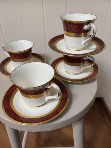 Four cups - four,