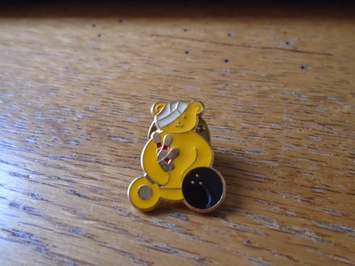 Pin badges ten bowling - pin,
