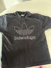 BALENCIAGA T SHIRT Age 10