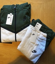 Nike Green Nike Tech Fleece