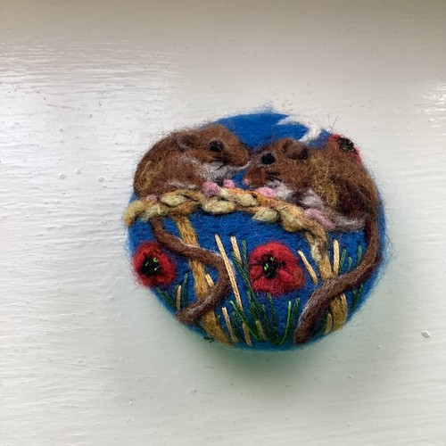 Needle felt brooch harvest - needle,