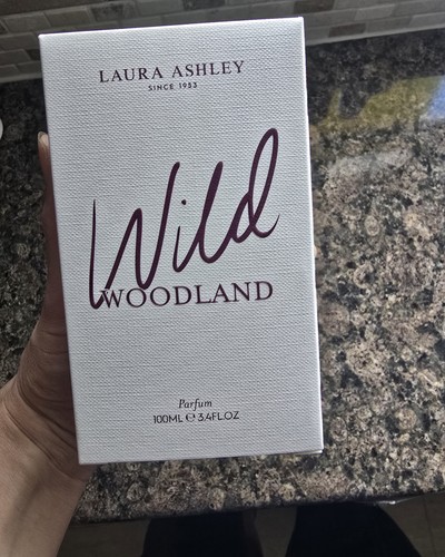 Wild woodland laura ashley - woodland,