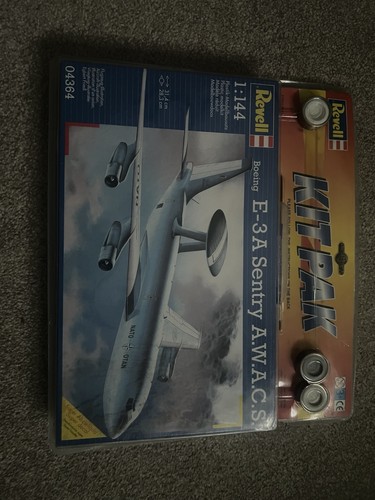 Revell 144 scale boeing - 1/144,