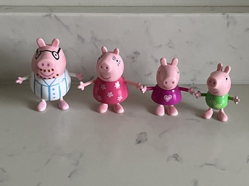 Peppa pig family posable - peppa,