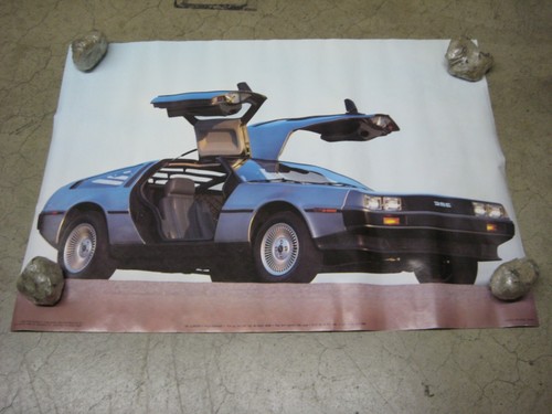 Lorean exotic car garage - de,