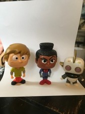 3 scooby doo toy figures shaggy-dee dee and dusty bin bobble heads