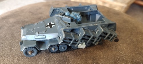 Corgi ww2 hanomag - corgi, sdkfz