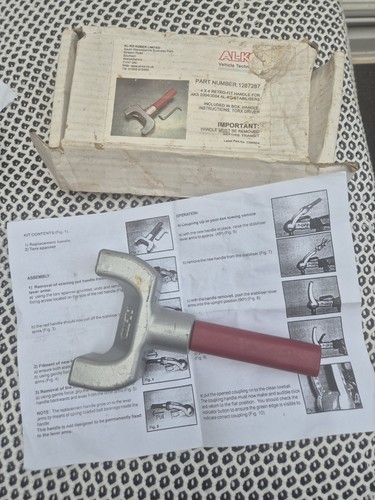 Stabilising handle for - handle,