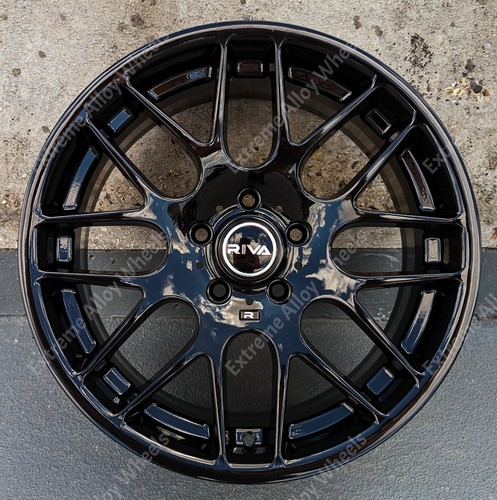 Black dtm alloy wheels - 19",