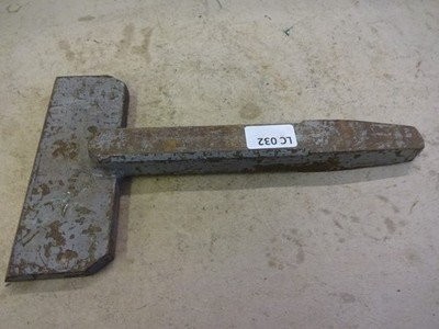 Cuting off anvil stake