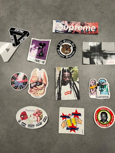 Supreme and palace - supreme,