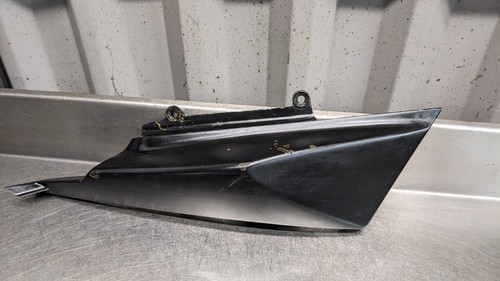 Yamaha xt125 right side panel - yamaha,