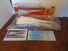 Revell H-263:300 Boeing SST Supersonic Clipper  2 Models