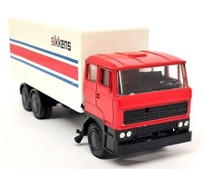 Lion Car 1/50 DAF 3300 Box Truck Sikkens Paint nr.73 Diecast Model Truck