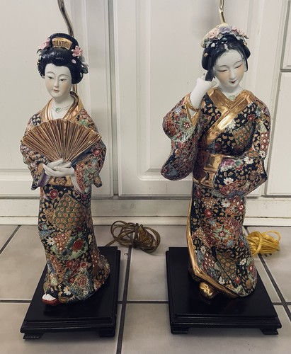 Pair satsuma fine porcelain - of,