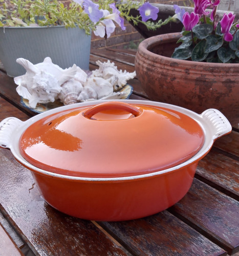 Vintage creuset oval - vintage, le
