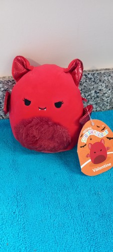 Squishmallow valantine bat - squishmallow,