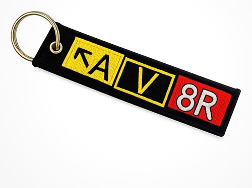 Av8r keyring pilot aircraft - pilot,
