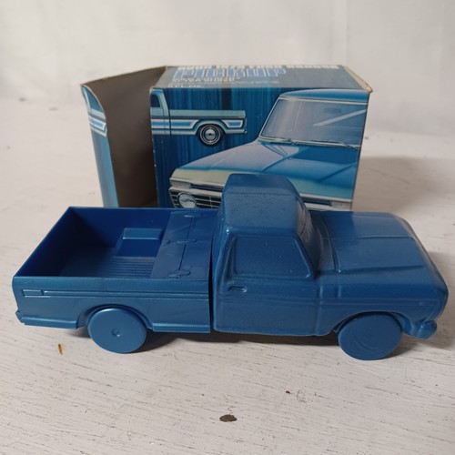 Vtg avon bottle - 1973, ford