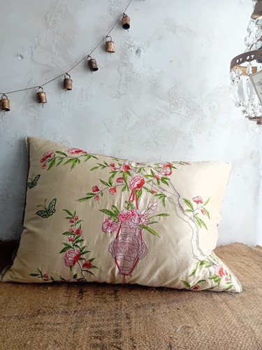 Embroidered silk cushion - silk,