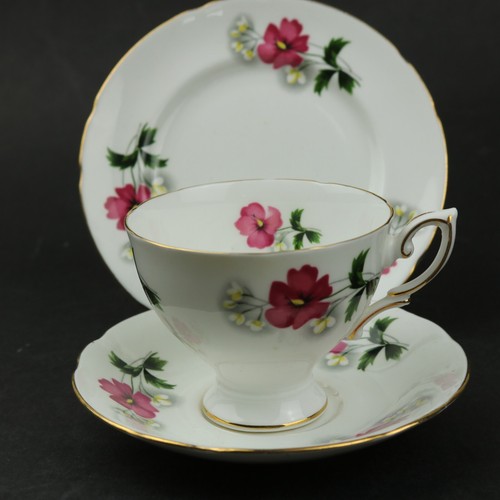 Paragon tea cup saucer - saucer, side