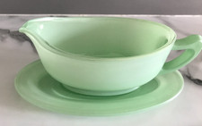 Pyrex Sprayware Green Gravy Boat and Stand - Vintage 1950's