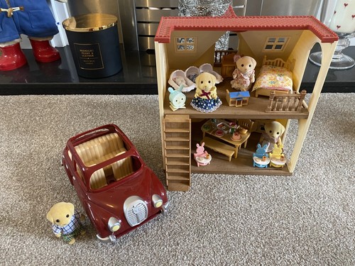 Sylvanian families red roof - families,
