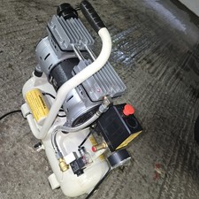 Hyundai 5508 8L Oil Free Low