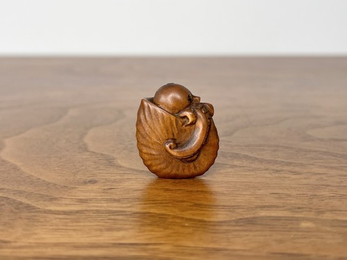 Hand carved boxwood - boxwood, bead